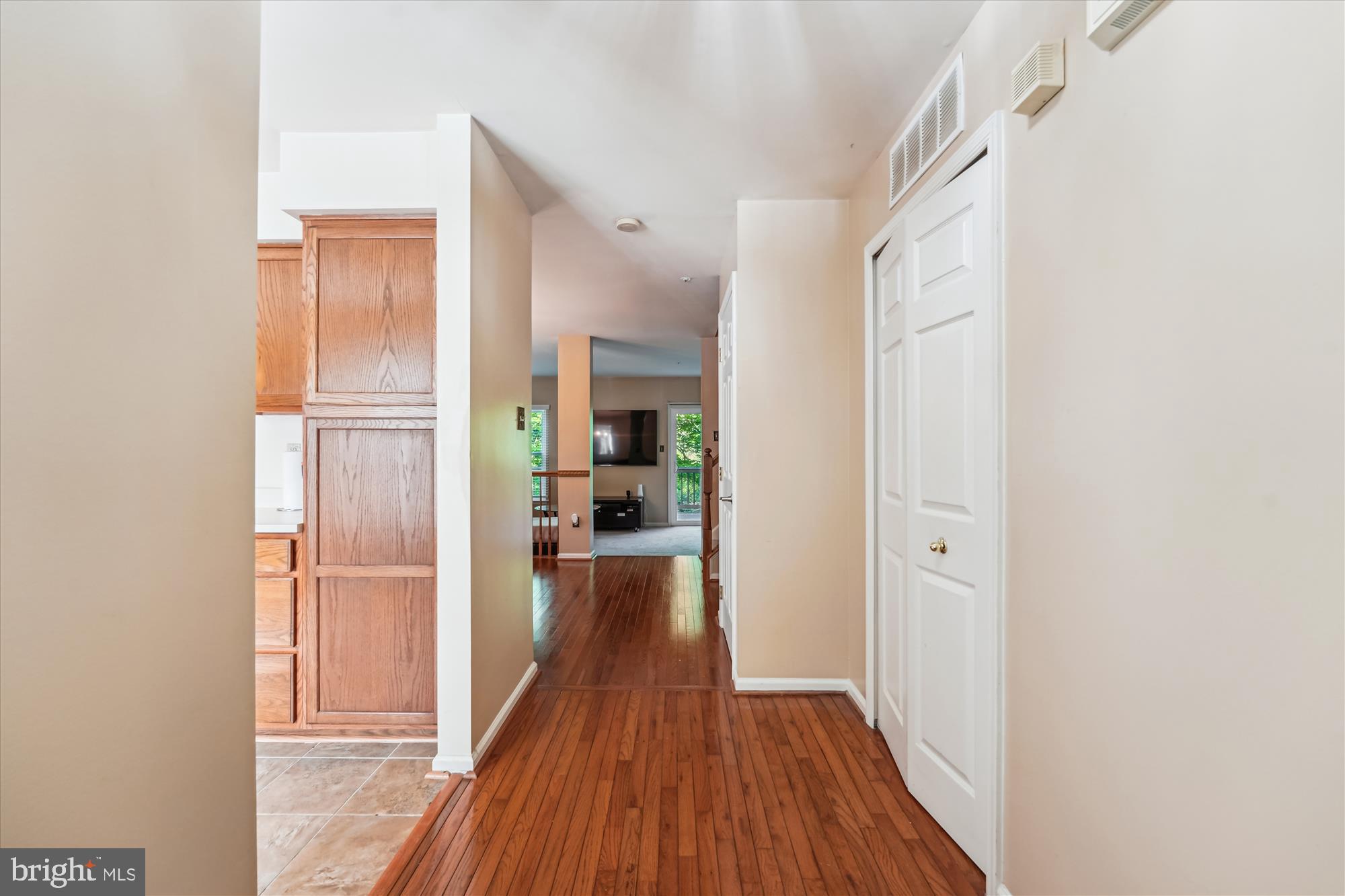 10048 Quiet Brook Ln