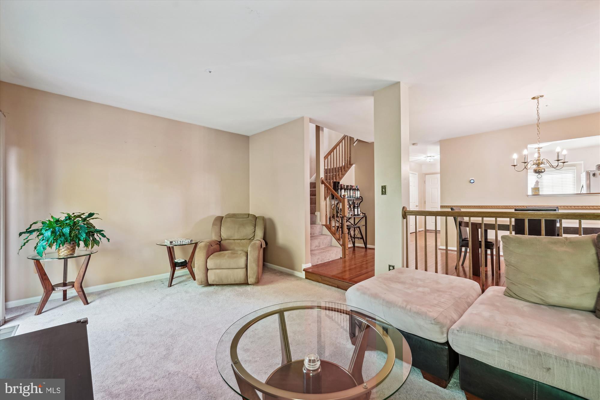 10048 Quiet Brook Ln