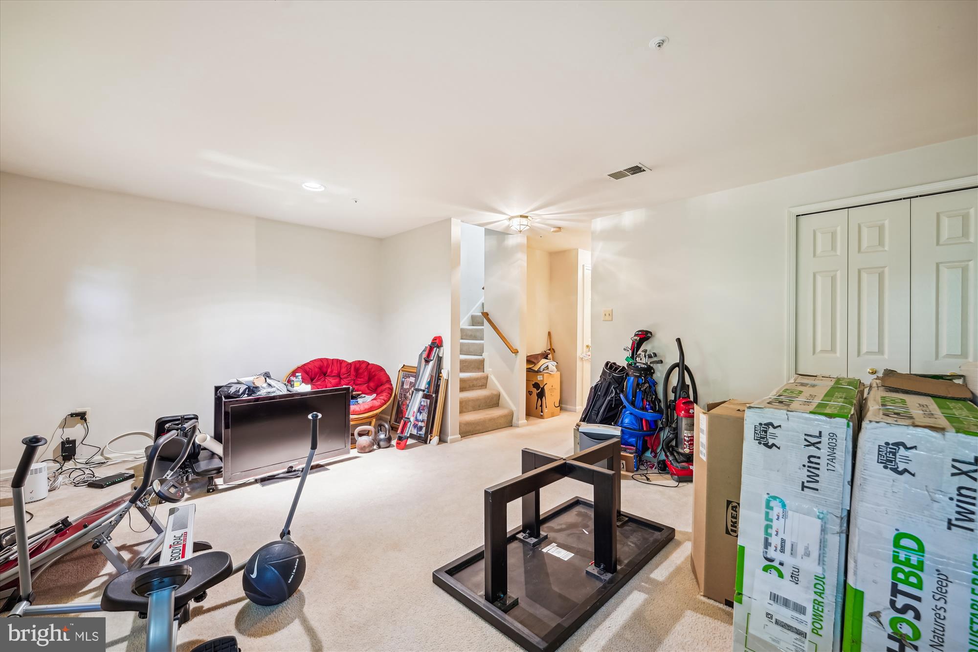 10048 Quiet Brook Ln