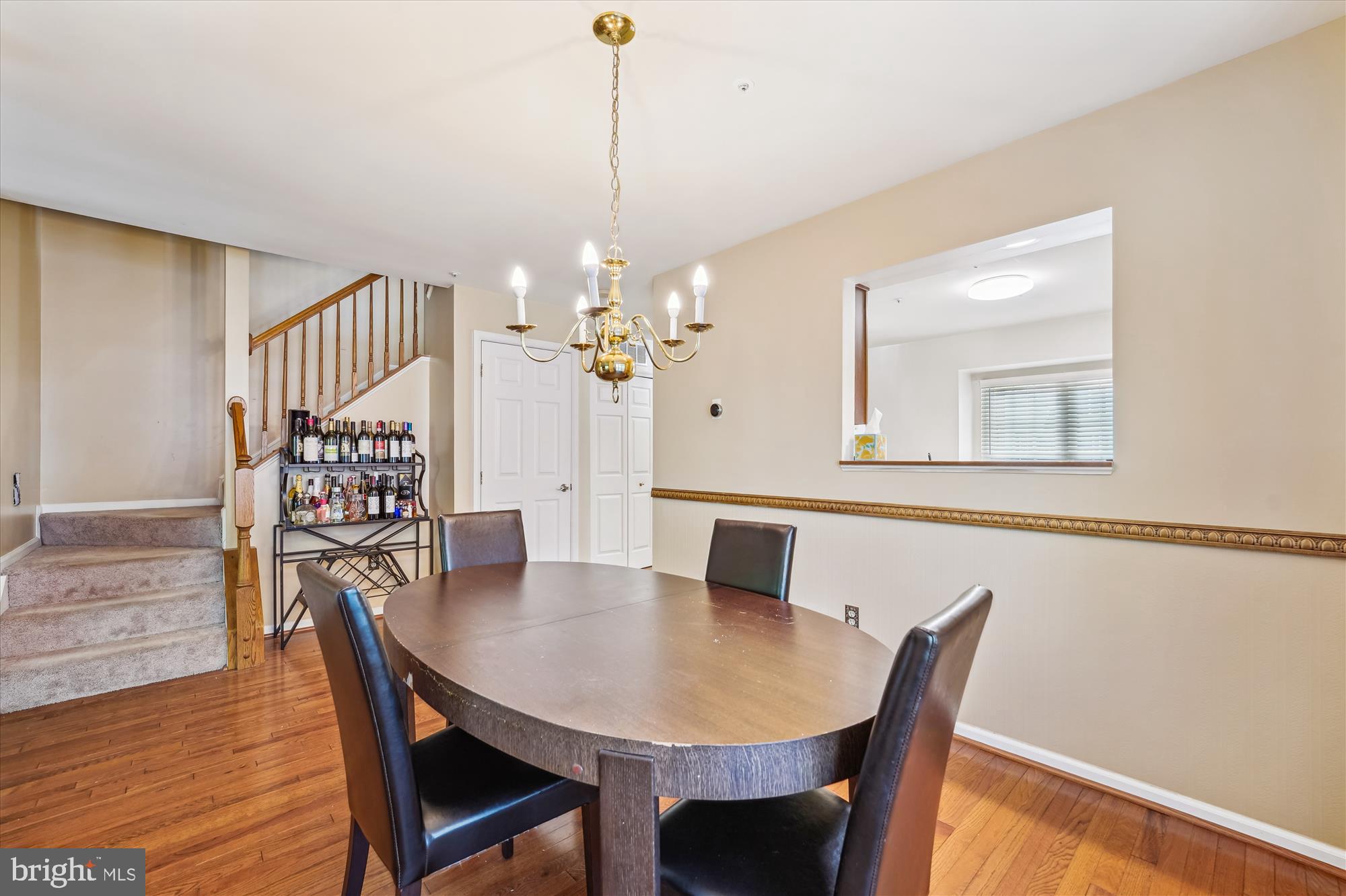 10048 Quiet Brook Ln