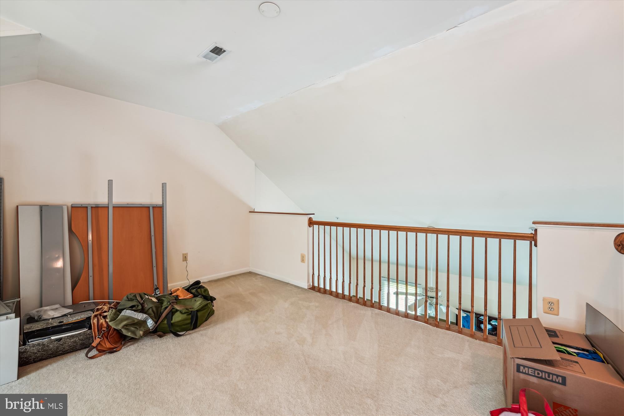 10048 Quiet Brook Ln