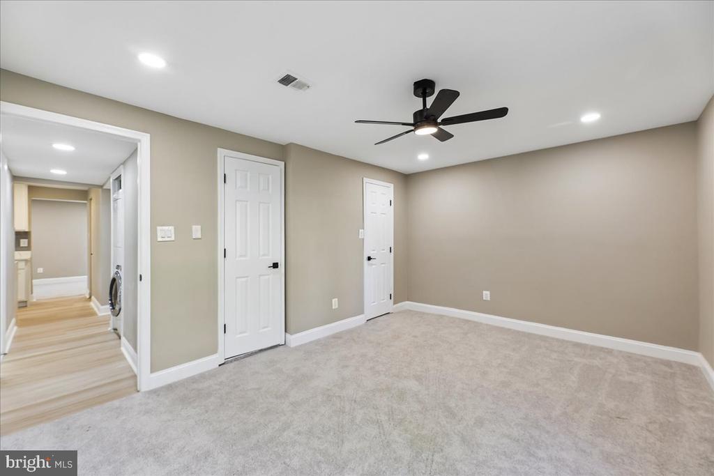 3342 HUNTLEY SQUARE DRIVE Unit: T1