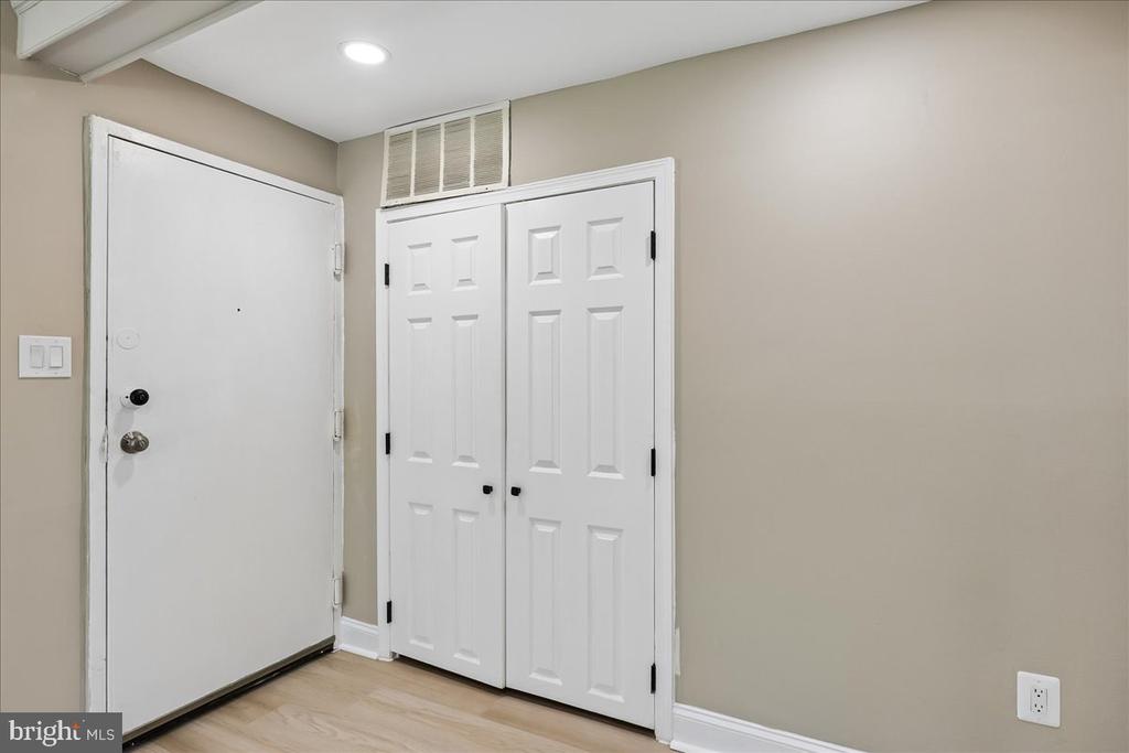 3342 HUNTLEY SQUARE DRIVE Unit: T1
