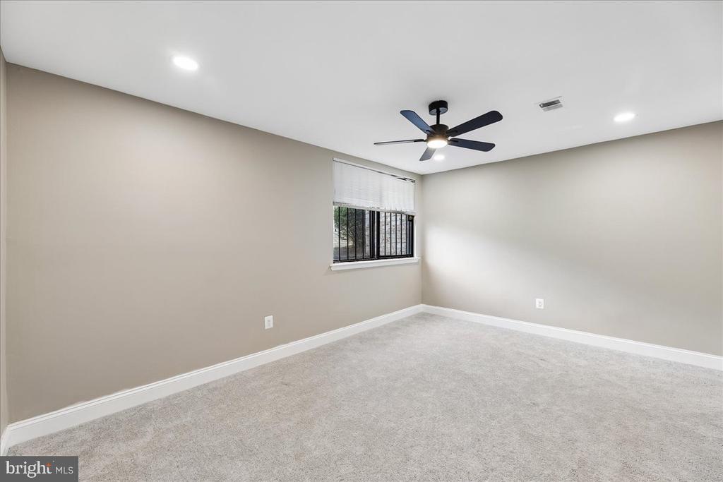 3342 HUNTLEY SQUARE DRIVE Unit: T1