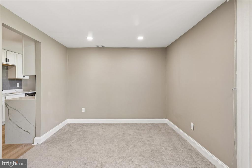 3342 HUNTLEY SQUARE DRIVE Unit: T1