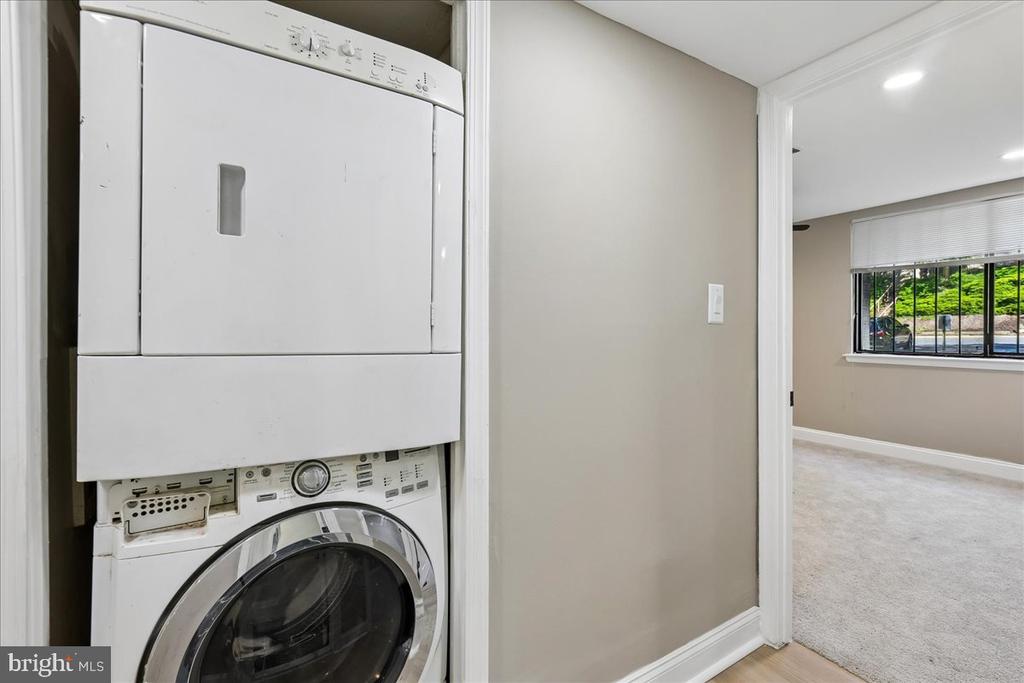 3342 HUNTLEY SQUARE DRIVE Unit: T1