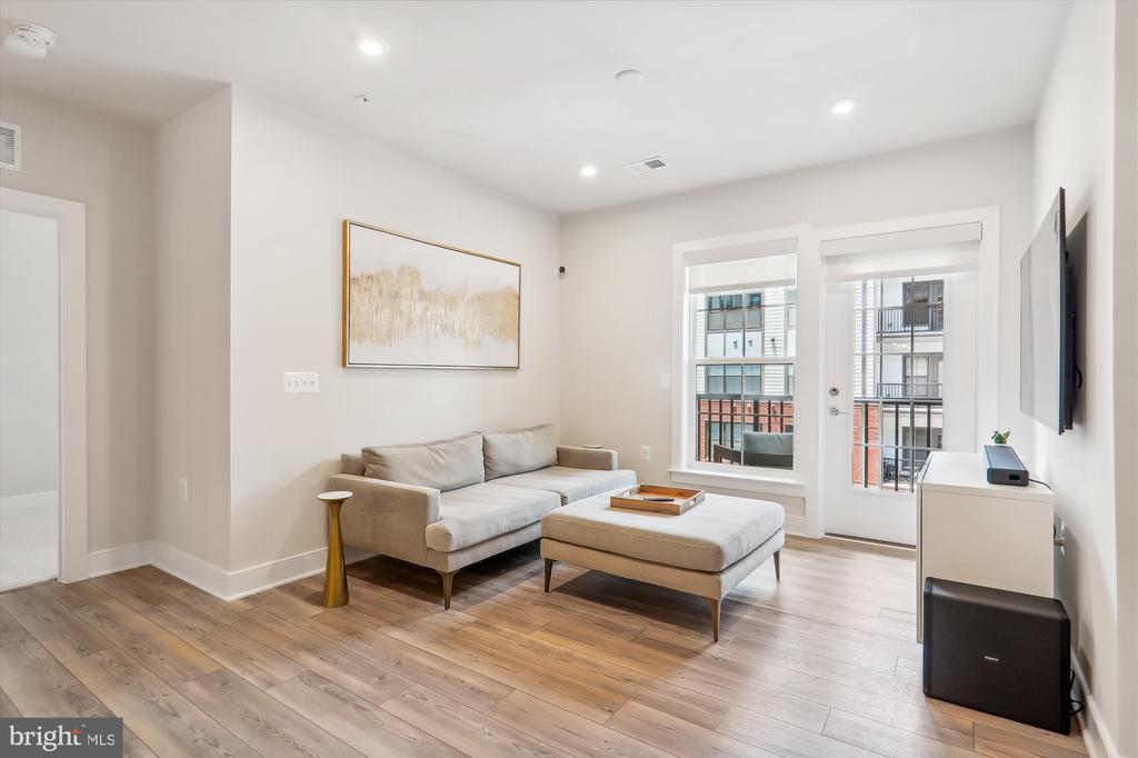 104 SAINT IVES PLACE Unit: 209
