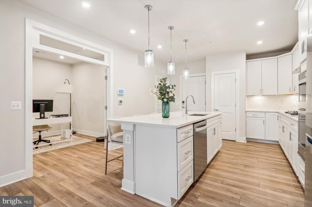 104 SAINT IVES PLACE Unit: 209