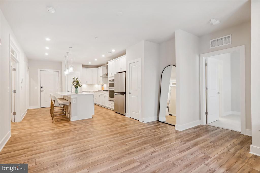 104 SAINT IVES PLACE Unit: 209