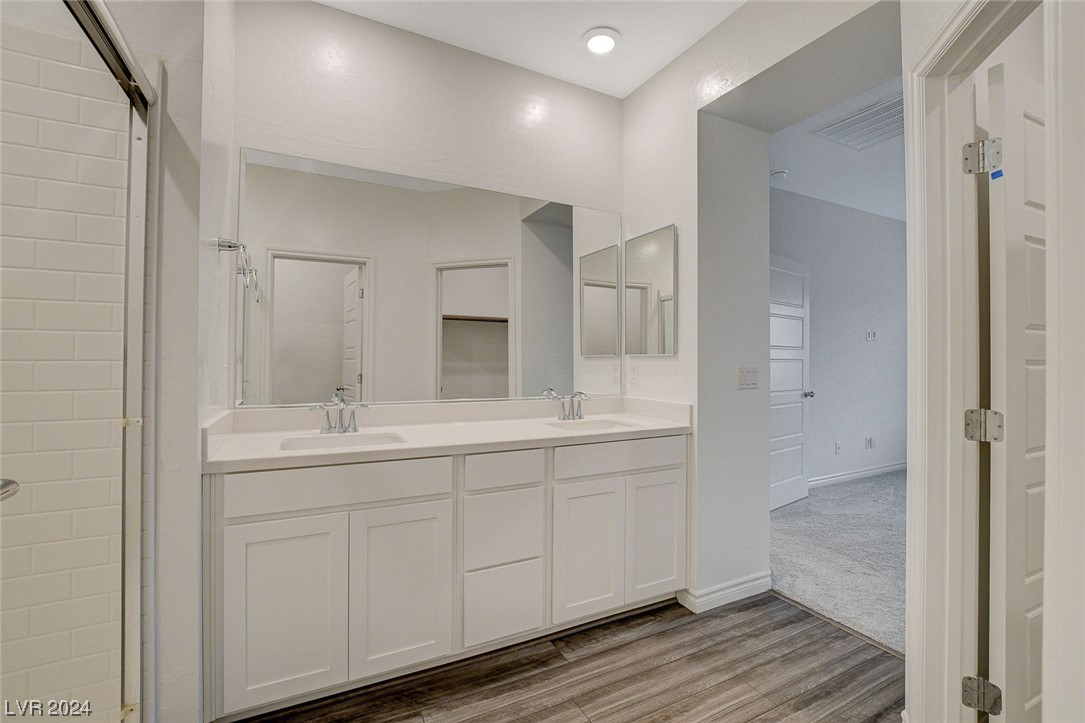 600 North Carriage Hill Drive 1108