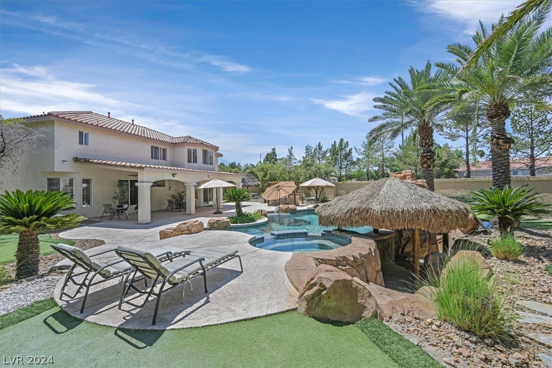 9113 Harvest Homes Street