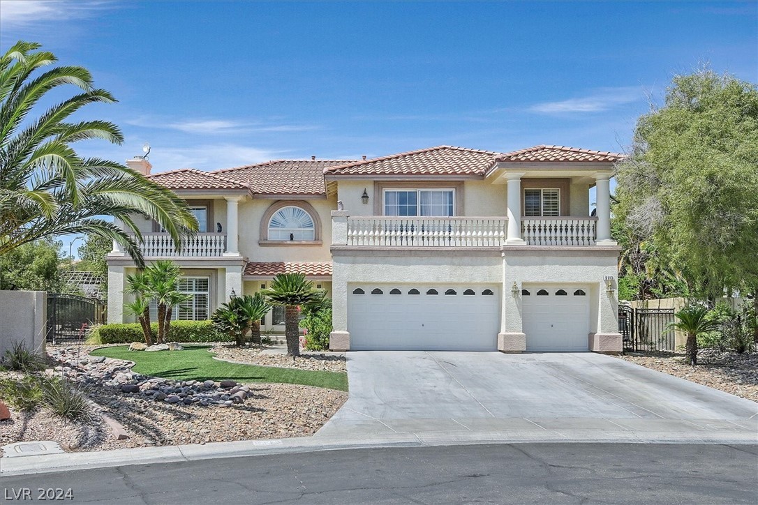 9113 Harvest Homes Street