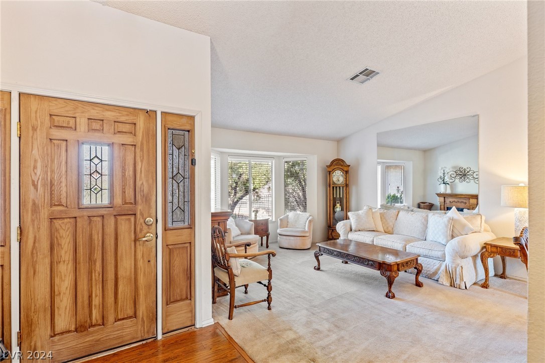 1528 Frandosa Lane