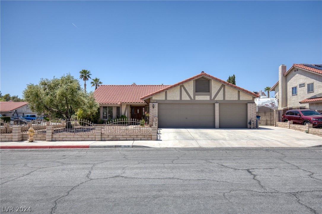 1528 Frandosa Lane