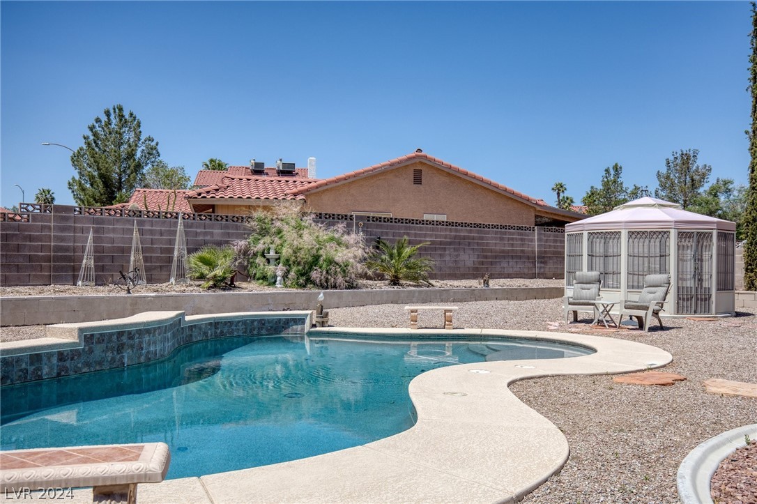 1528 Frandosa Lane