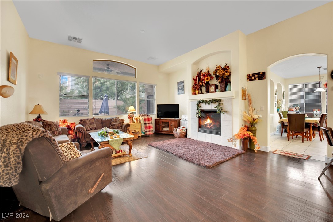 3920 Campanario Avenue