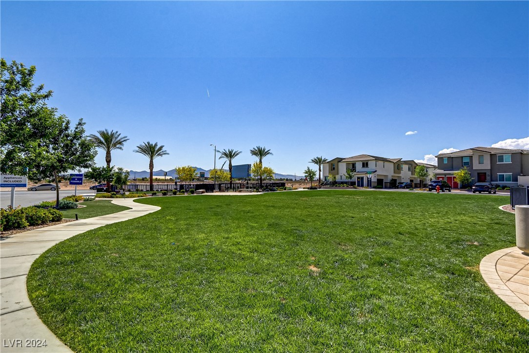2710 Yellow Blaze Way 1
