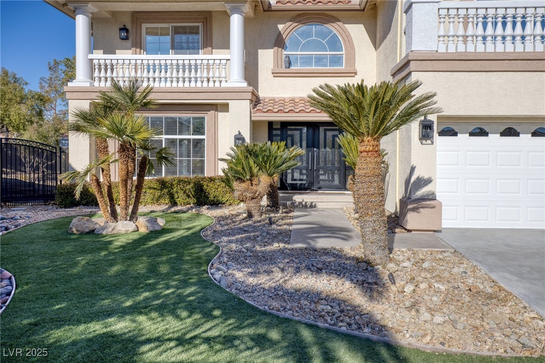 9113 Harvest Homes Street