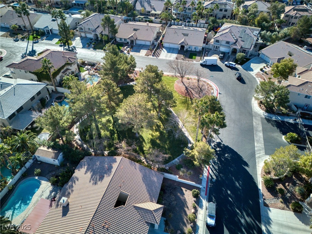9113 Harvest Homes Street