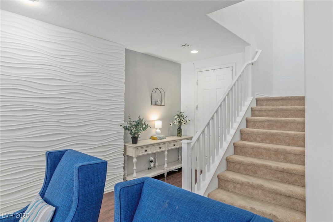 12382 Piazzo Street
