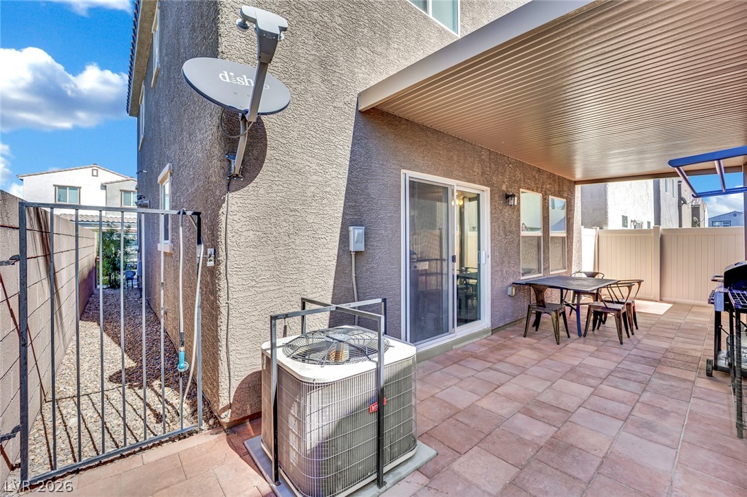 3639 Via Del Robles Avenue