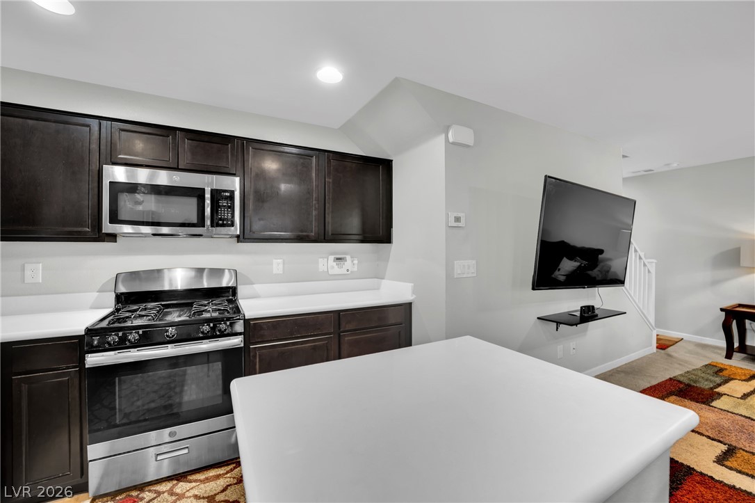 3639 Via Del Robles Avenue