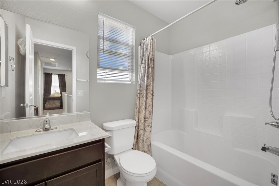 3639 Via Del Robles Avenue