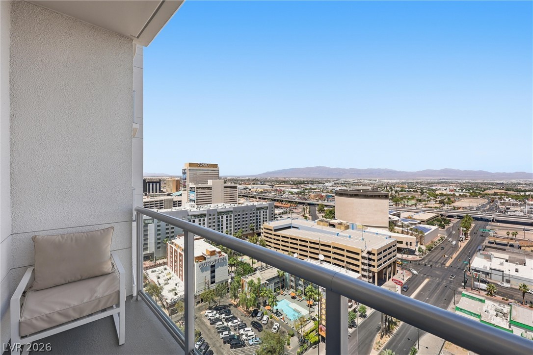 Downtown Las Vegas Living - The Ogden