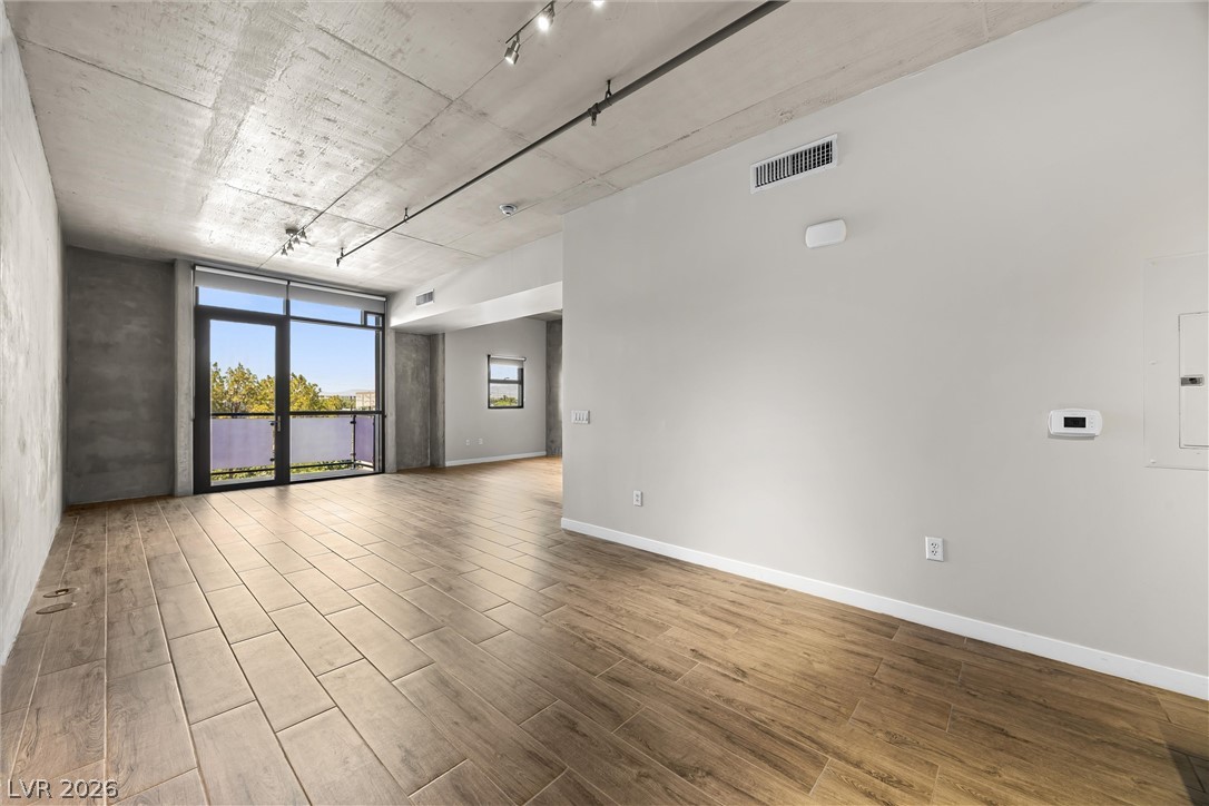 353 East Bonneville Avenue 457