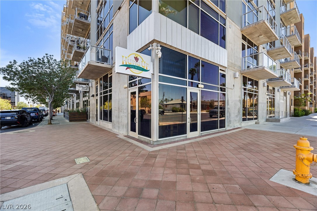 353 East Bonneville Avenue 457