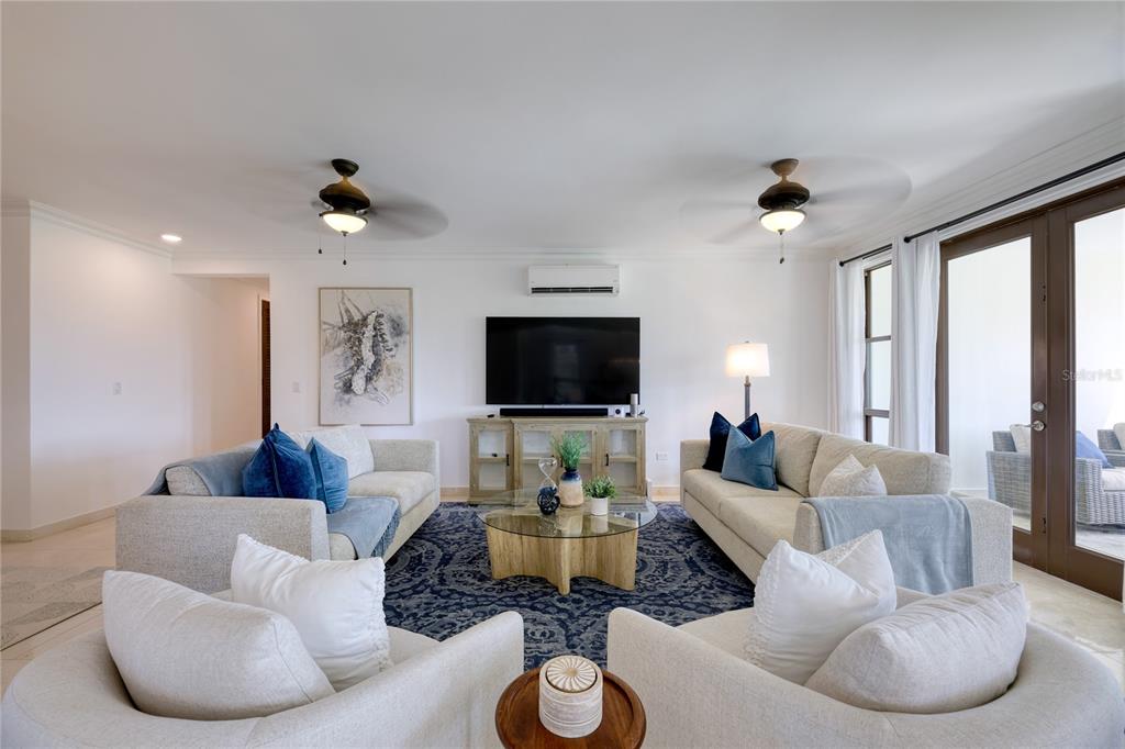 302B COUNTRY CLUB VILLAS