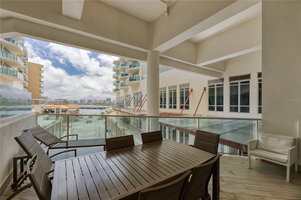 25 MUNOZ RIVERA AVENUE Unit: 407