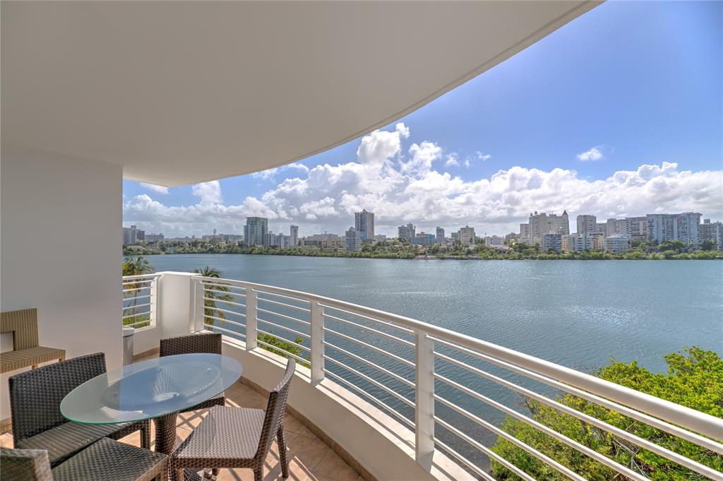 996 ASHFORD AVENUE Unit: 5