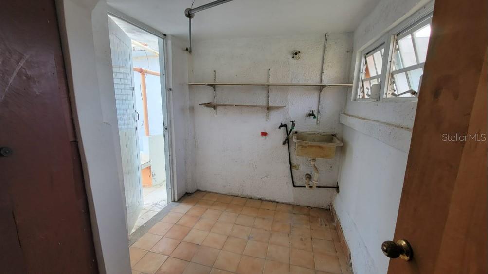 31 C-3 CAMPO ALEGRE COMMUNITY