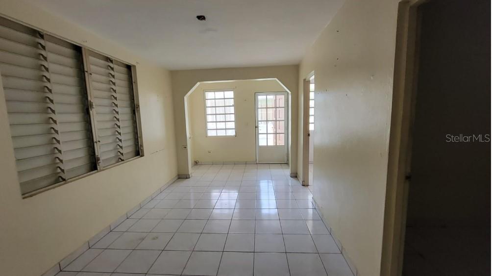 31 C-3 CAMPO ALEGRE COMMUNITY