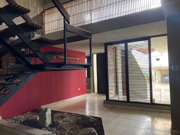 Urb. Jacaranda 18-B CALLE C