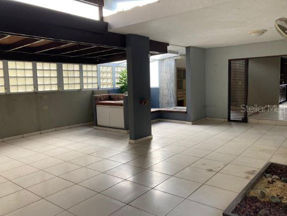 Urb. Jacaranda 18-B CALLE C