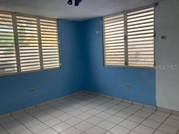 Urb. Jacaranda 18-B CALLE C