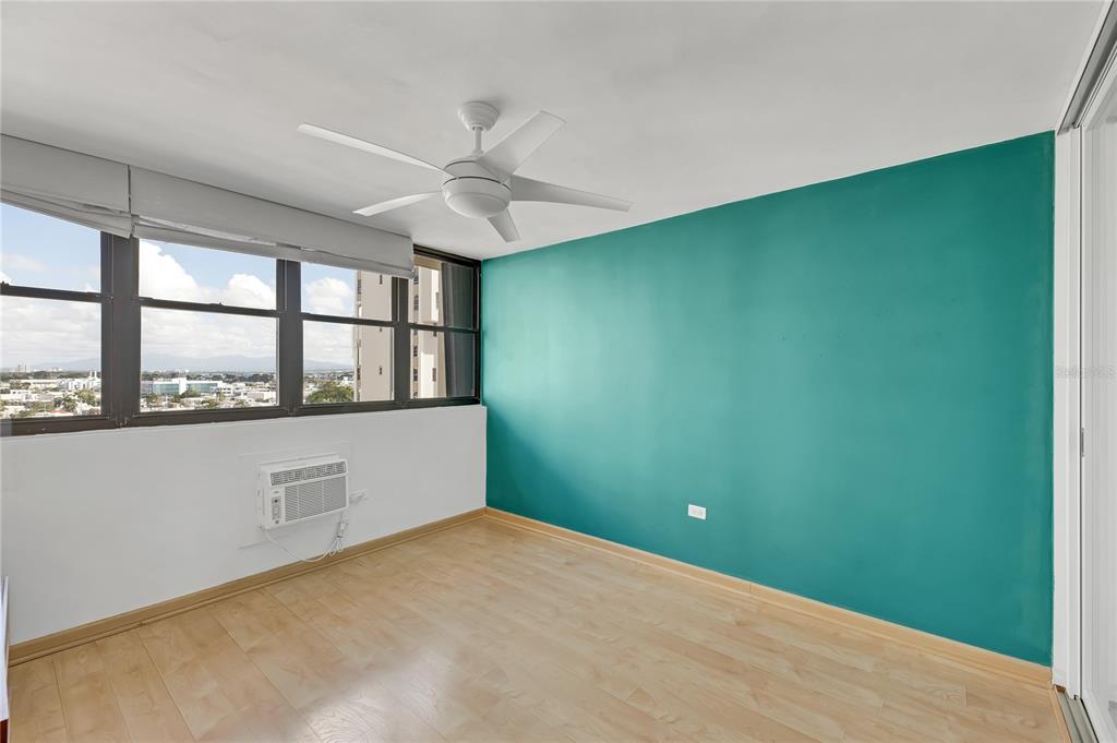 1 TAFT STREET Unit: 8D