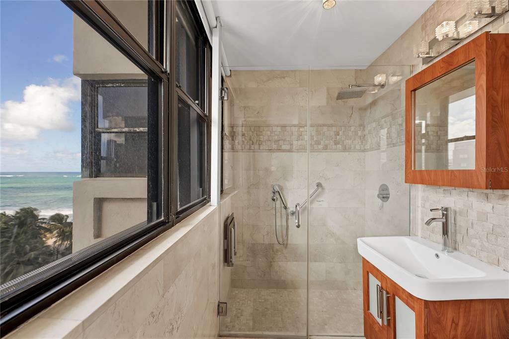 1 TAFT STREET Unit: 8D