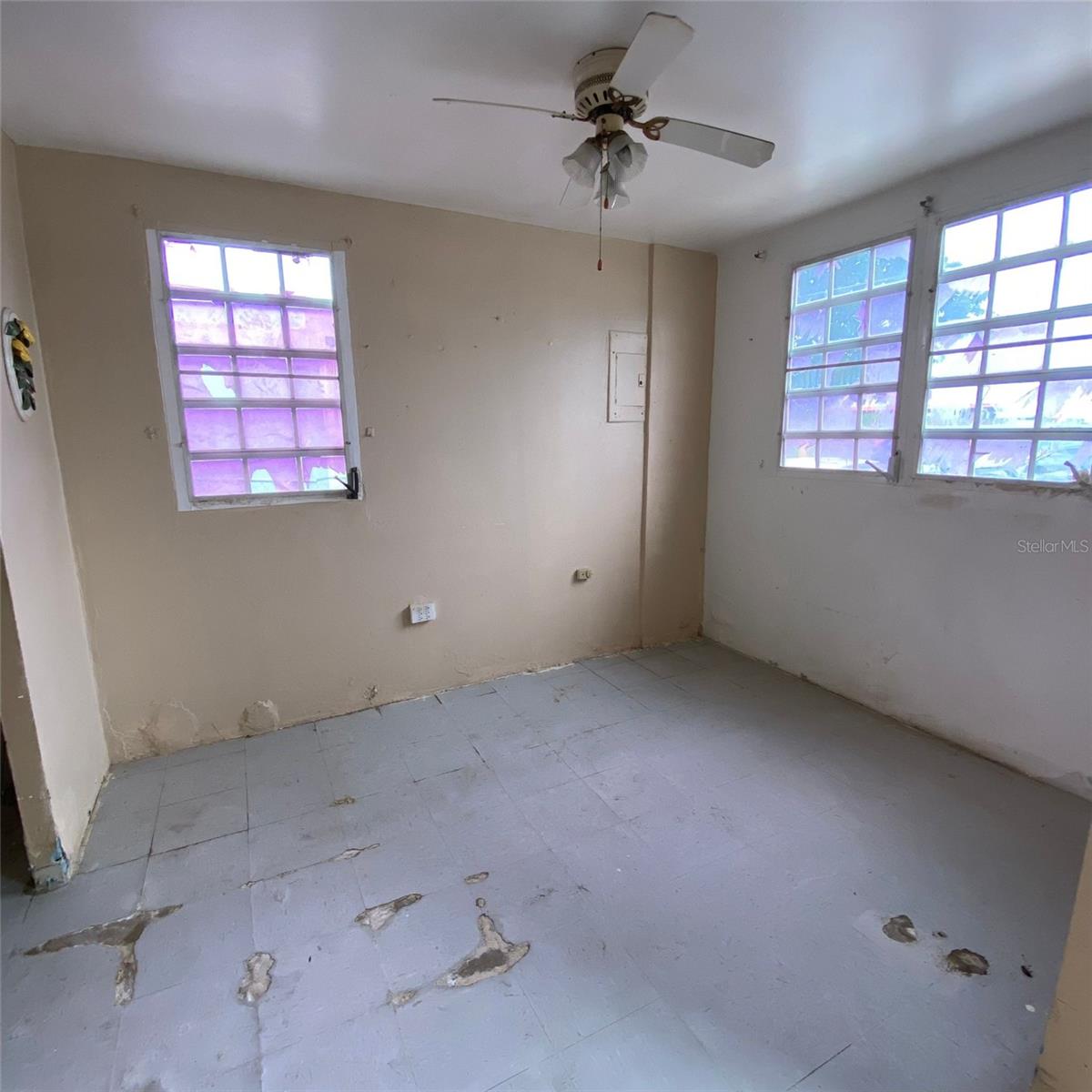 7 DD CALLE 1 URB VALLES DE GUAYAMA