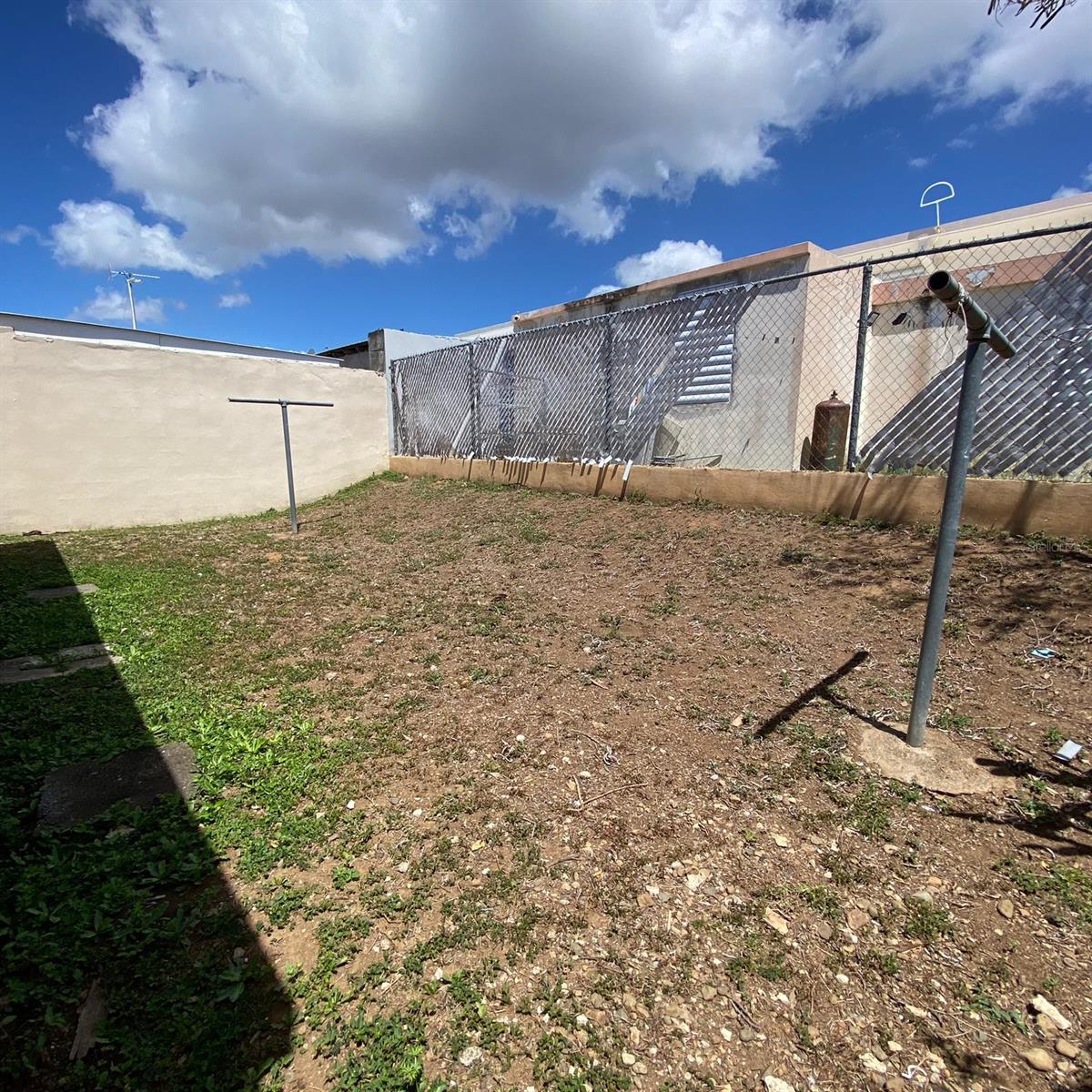 E-89 CALLE LAFAYETTE