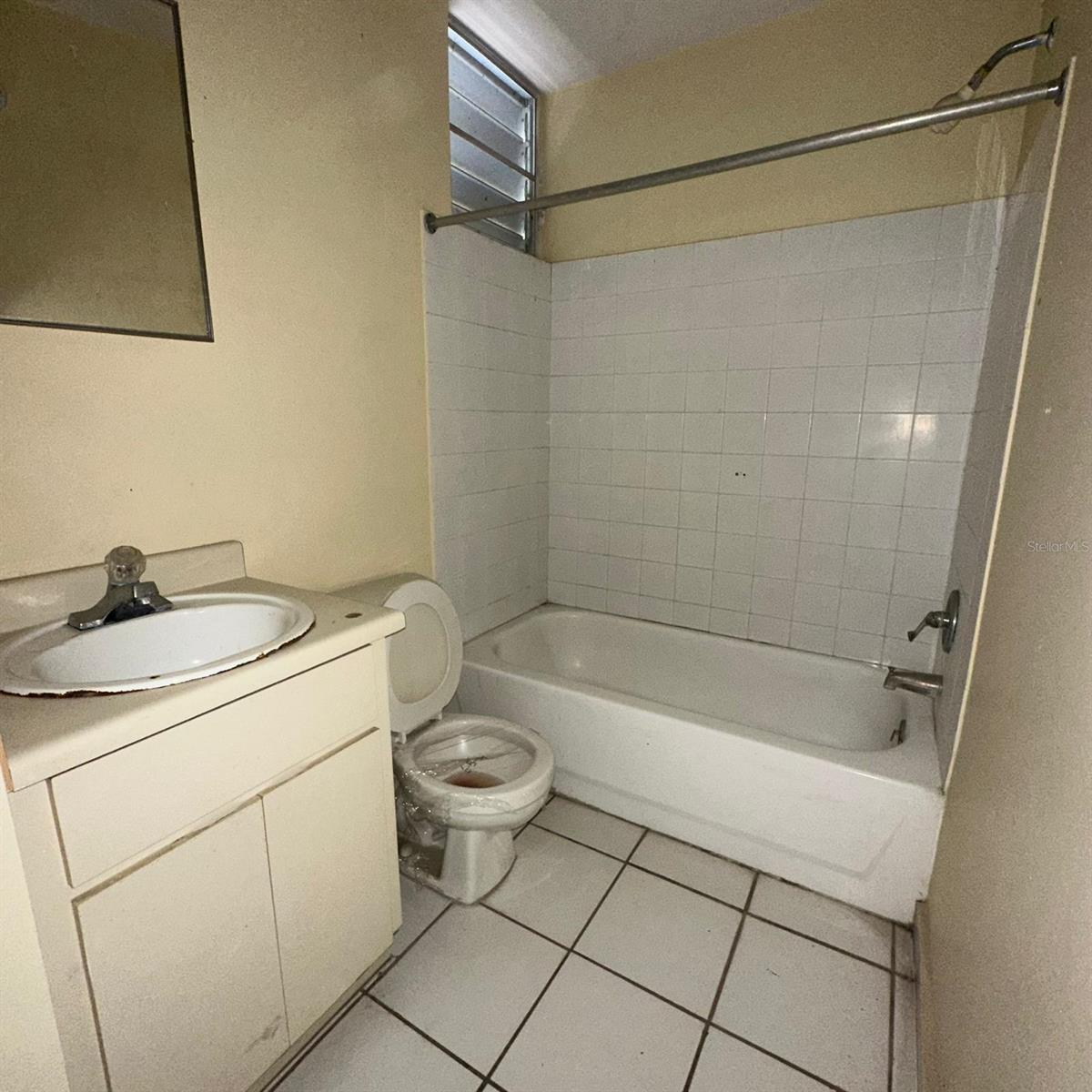 Apt 315 PASEO DEL PUERTO #315