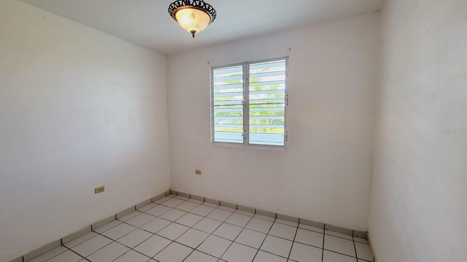 Km 2.9 PR-917 BO. MONTONES II