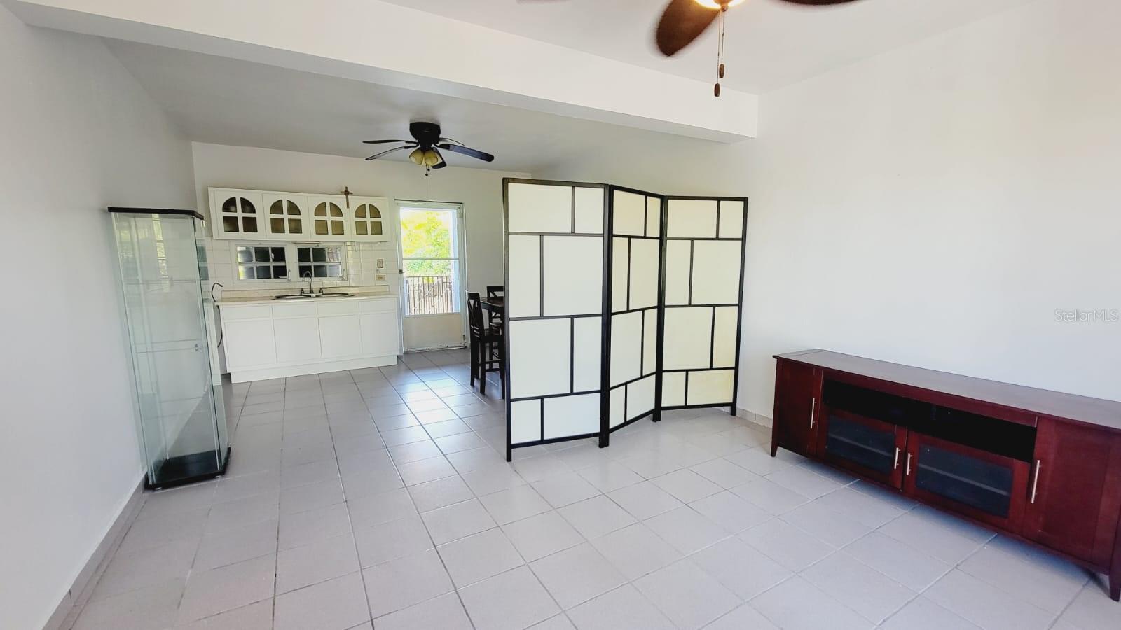 Km 2.9 PR-917 BO. MONTONES II