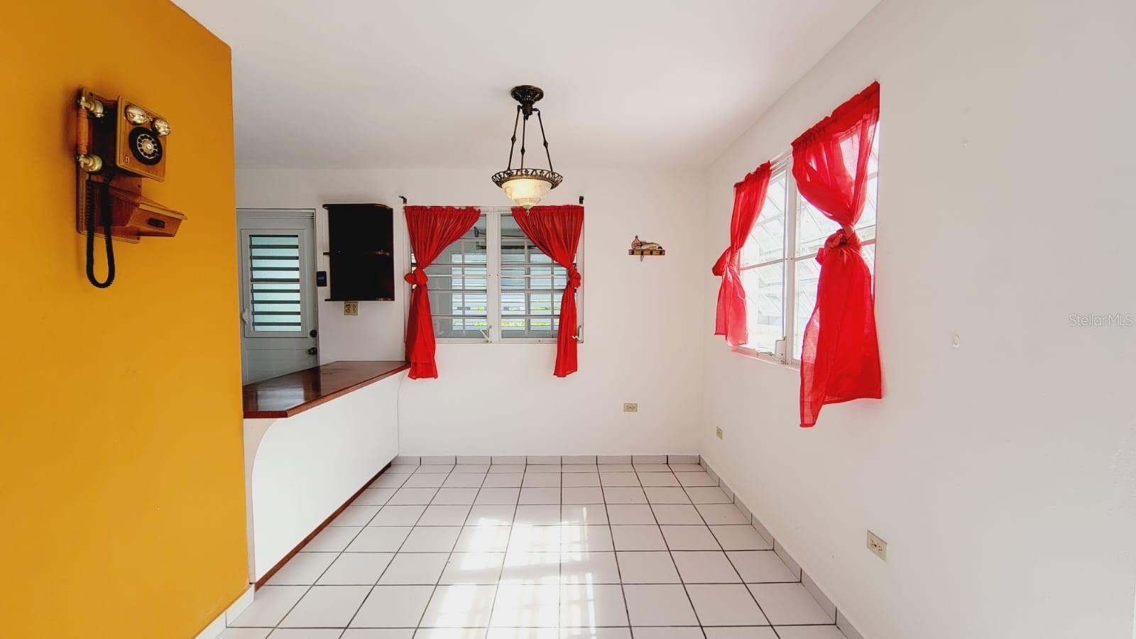 Km 2.9 PR-917 BO. MONTONES II