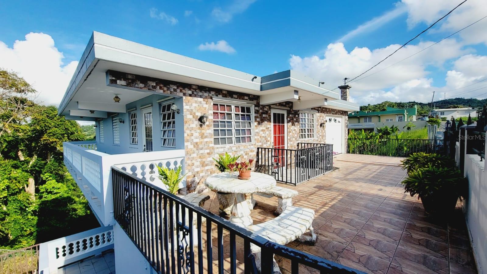 Km 2.9 PR-917 BO. MONTONES II