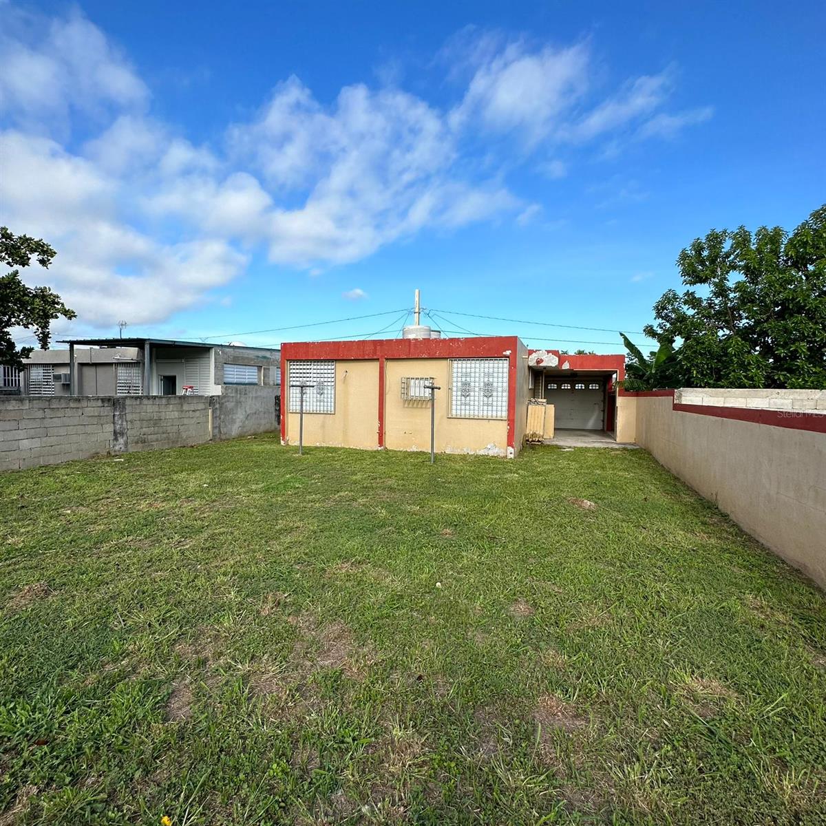 4F SANTA TERESITA ST