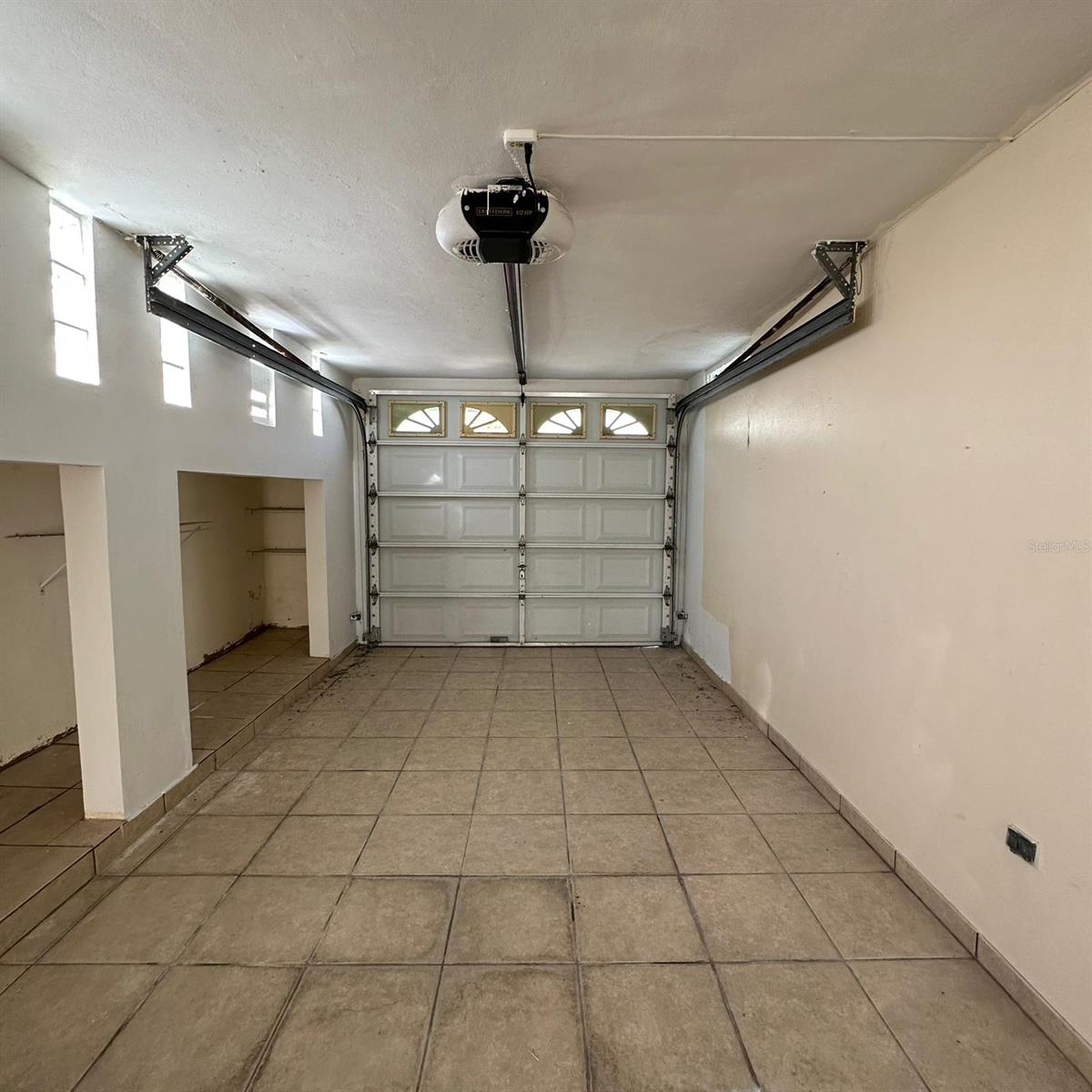 L-14 ACASIA, VALLE ARRIBA