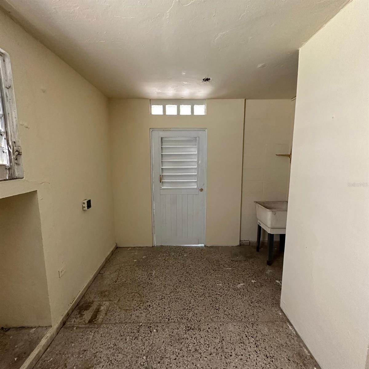 3628 LOLA RODRIGUEZ DE TIO